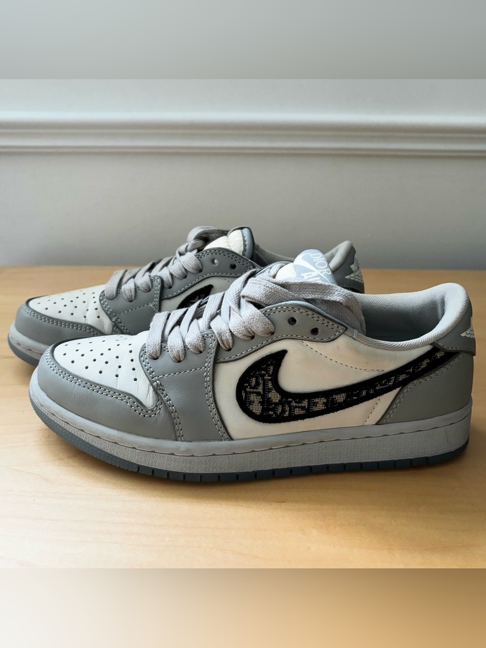 DIOR x Air Jordan 1 Low Gray White Sneakers - Size 5.5 M